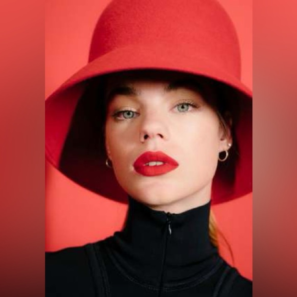 Nina Ricci Black Women's Hat - Picture 9 of 10